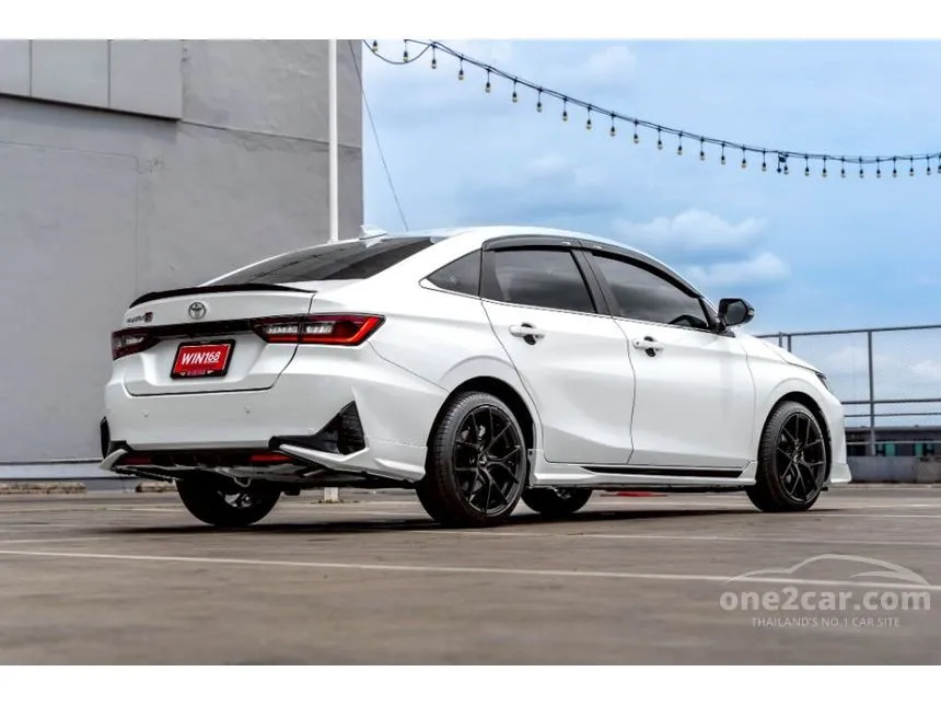 2024 Toyota Yaris Ativ Premium Luxury Sedan