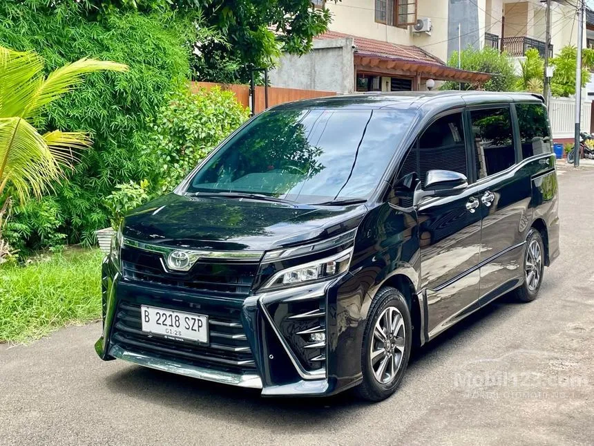 Jual Mobil Toyota Voxy 2017 2.0 di DKI Jakarta Automatic Wagon Hitam Rp 299.000.000