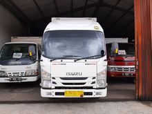 2018 Isuzu Elf 2,8 Box Fiber Model Moko KM 27rb
