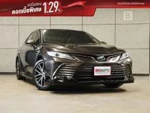 2021 Toyota CAMRY 2.5 (ปี 18-24) HEV Premium Sedan AT