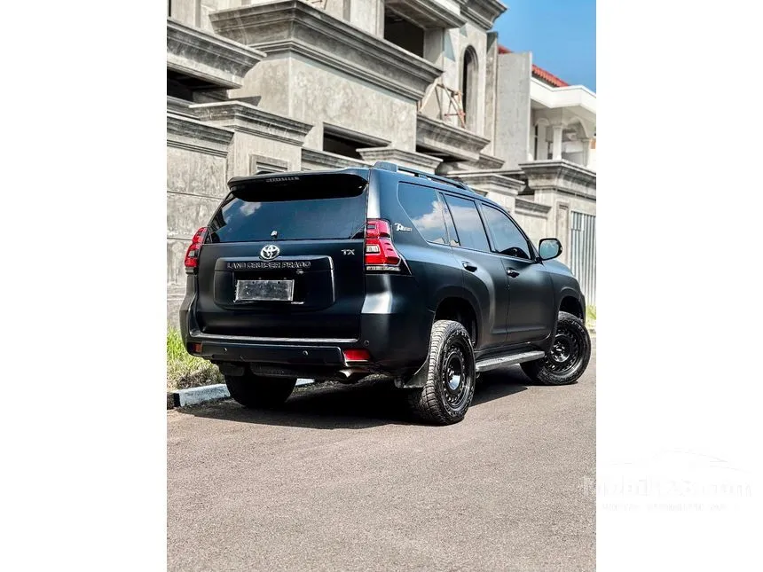 2011 Toyota Land Cruiser Prado TX SUV