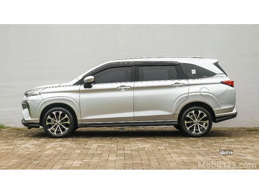 2023 Toyota Veloz Q (Premium Color) MPV