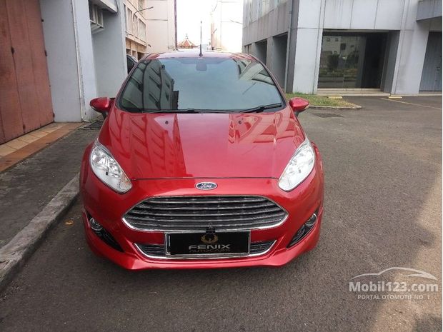 Ford Fiesta EcoBoost S Mobil Bekas Baru dijual di 