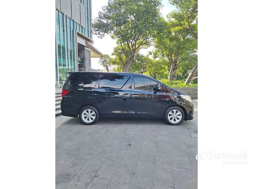 2011 Toyota Alphard G MPV