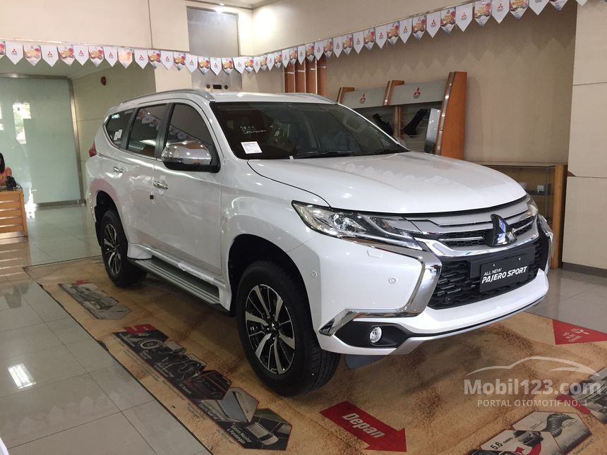 Jual Mobil  Mitsubishi Pajero  Sport  2021  Dakar  Ultimate  2 4 