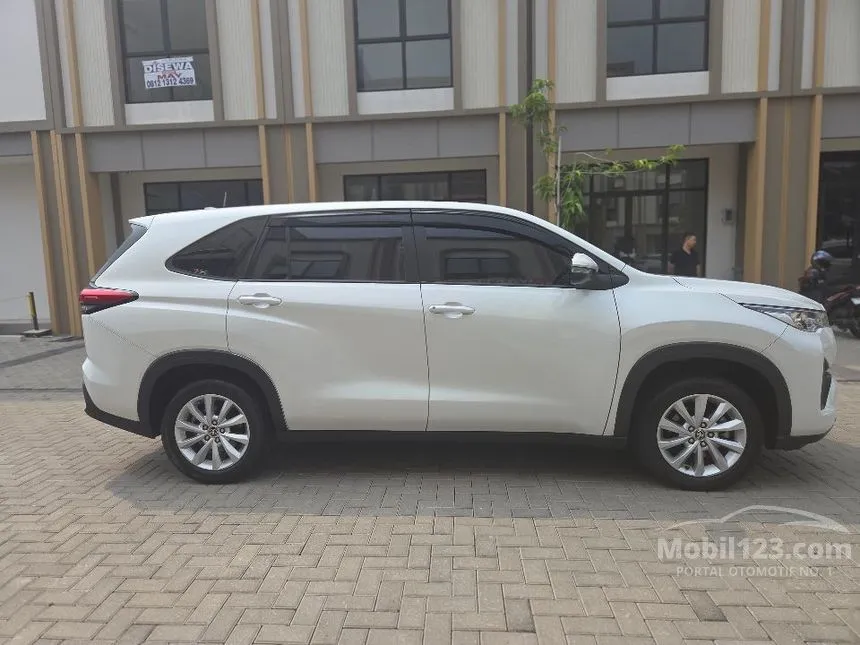2022 Toyota Kijang Innova V MPV