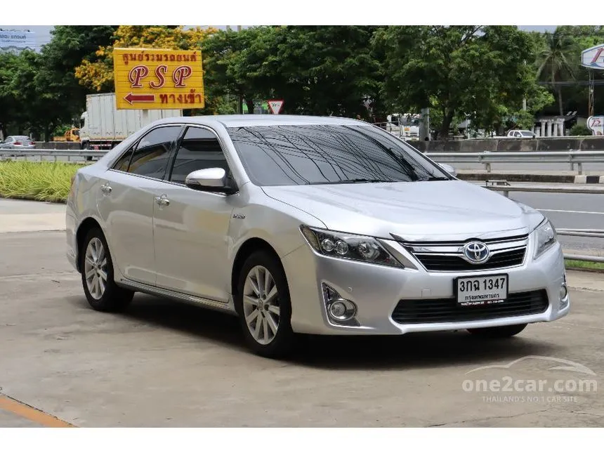 2014 Toyota CAMRY Hybrid Sedan