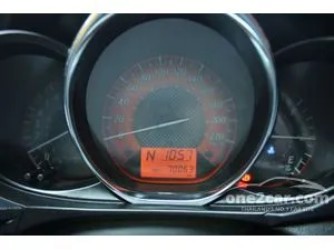 2014 Toyota YARIS 1.2 E Hatchback