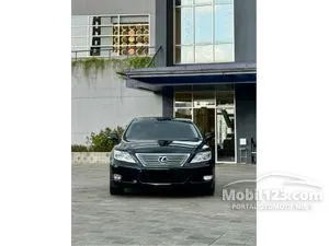 2010 Lexus LS 460L 4.6 Sedan