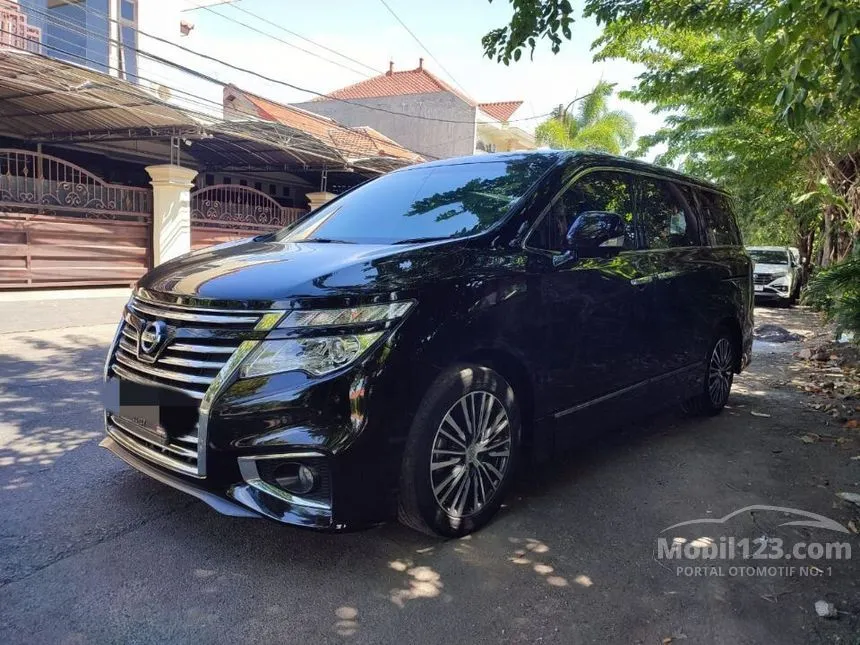 Jual Mobil Nissan Elgrand 2016 Highway Star 2.5 di Jawa Timur Automatic MPV Hitam Rp 405.000.003