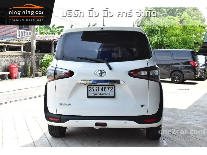 2021 Toyota SIENTA V Wagon