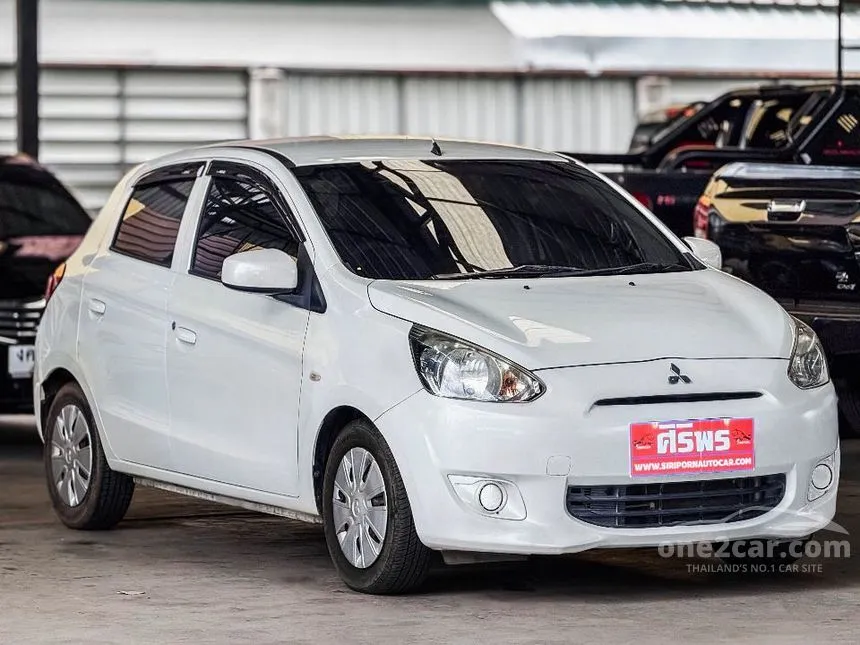 2013 Mitsubishi MIRAGE GLX Hatchback