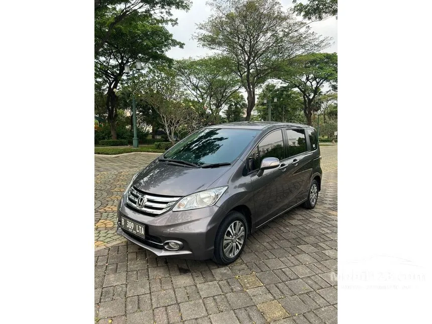 Jual Mobil Honda Freed 2015 E 1.5 di Banten Automatic MPV Abu