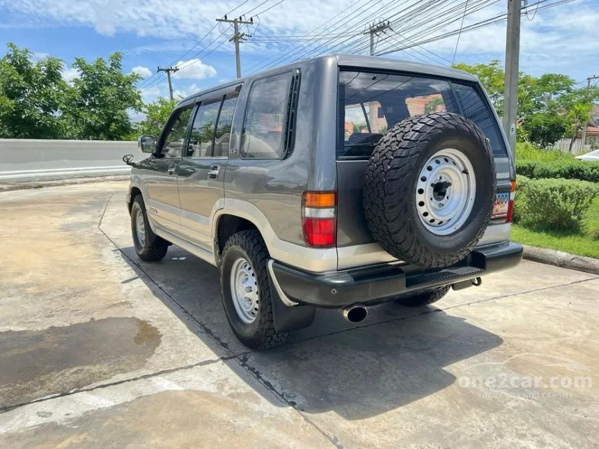 1998 Isuzu Trooper XS SUV