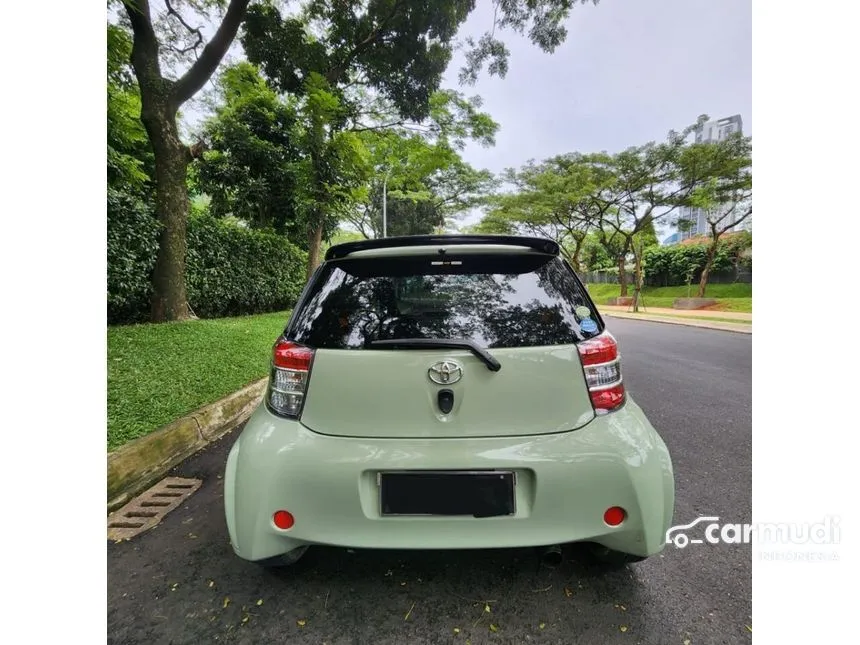 2010 Toyota iQ Hatchback