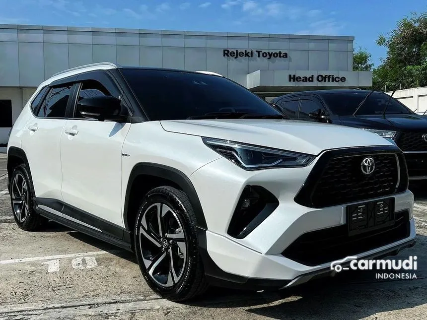 Jual Mobil Toyota Yaris Cross 2024 S GR Parts Aero Package HEV 1.5 di Banten Automatic Wagon Putih Rp 365.000.000