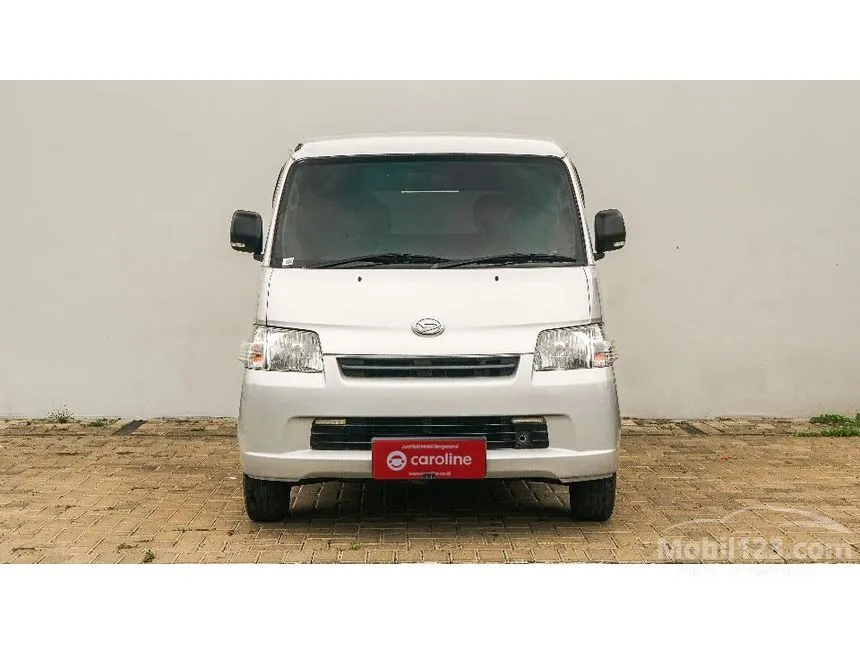 2021 Daihatsu Gran Max Mini Bus D Van