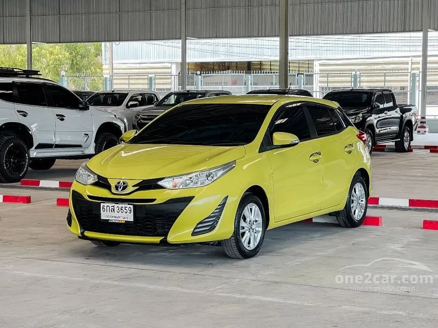 2017 Toyota YARIS E Hatchback