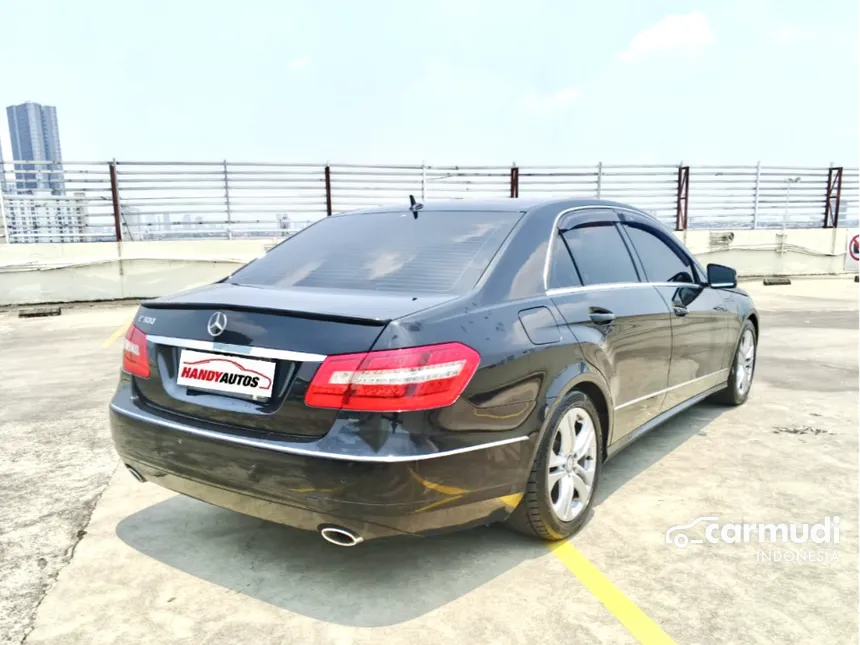 2010 Mercedes-Benz E300 Avantgarde AMG Sedan