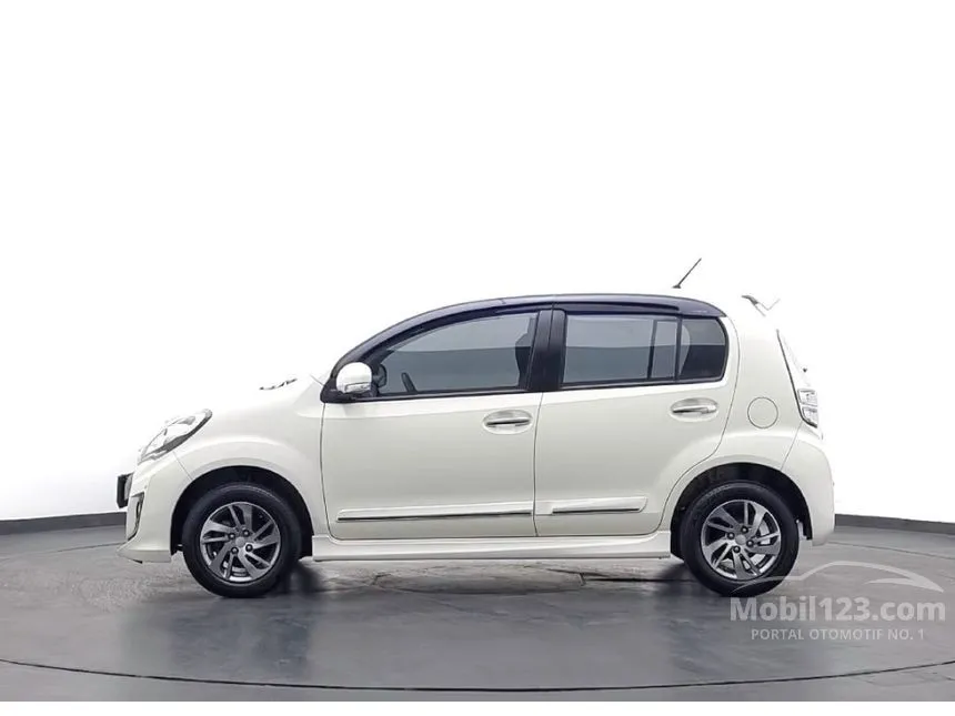 2017 Daihatsu Sirion D Hatchback