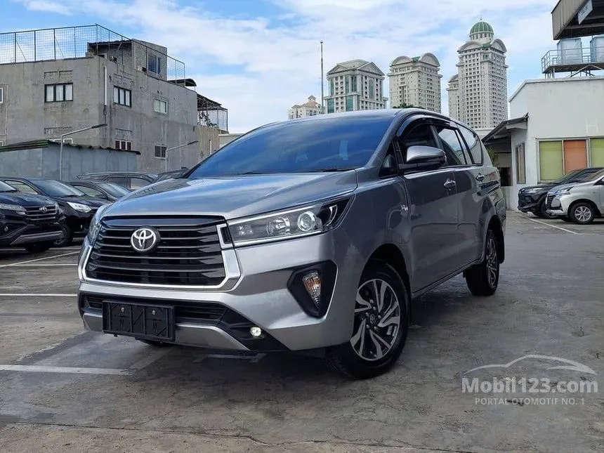 2022 Toyota Kijang Innova V MPV