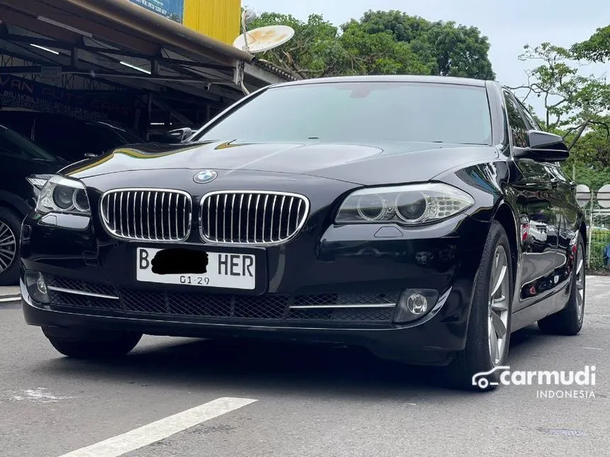 2013 BMW 520i Luxury Sedan