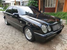 Mercedes-Benz E320 W210 V6 Elegance 1998