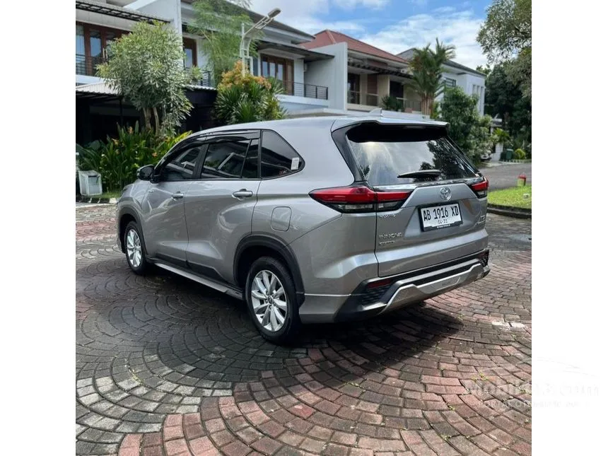 2023 Toyota Kijang Innova Zenix V HV Modellista (Premium Color) MPV