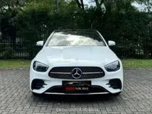 ( TDP 114jt ) Mercedes Benz E300 2.0 AMG W213 AT 2023 Putih • White on Black Kondisi Istimewa Dan Dijamin Siap Pakai #kawanmobilbekas
