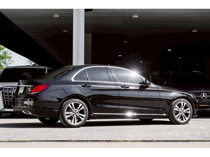 2022 Mercedes-Benz C220 d Avantgarde Sedan
