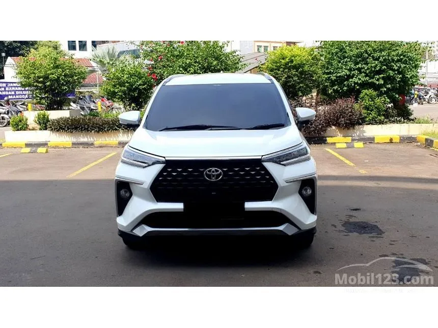 Jual Mobil Toyota Veloz 2022 Q (Non Premium Color) 1.5 di DKI Jakarta Automatic MPV Putih Rp 235.000.000