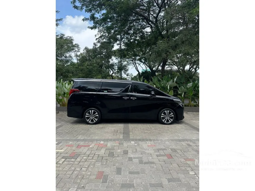 2020 Toyota Alphard SC MPV