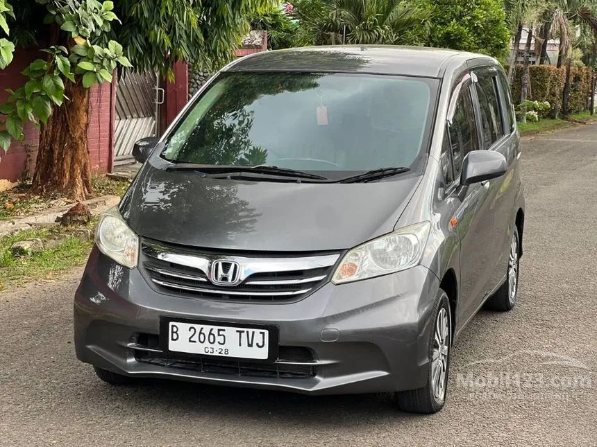 Jual Mobil Honda Freed 2012 S 1.5 di Banten Automatic MPV Abu