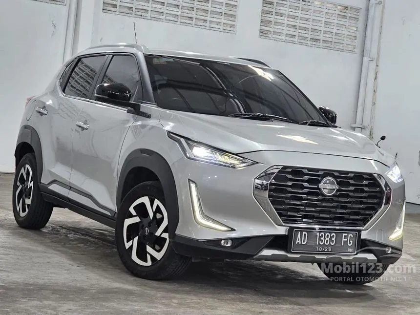 Jual Mobil Nissan Magnite 2021 Premium 1.0 di Jawa Tengah Automatic SUV Silver Rp 179.000.000