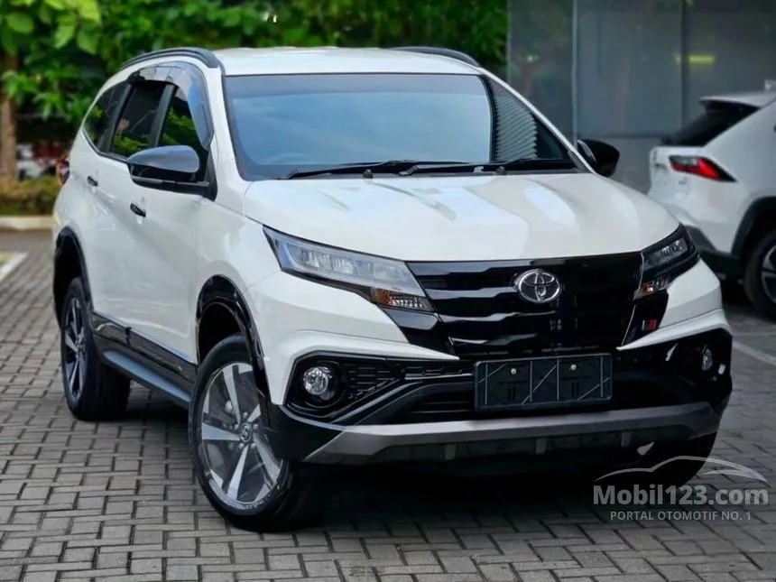 Jual Mobil Toyota Rush 2024 GR Sport 1.5 di DKI Jakarta Automatic SUV Putih Rp 231.000.000
