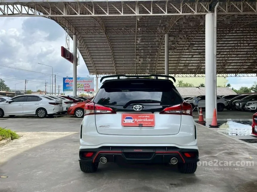 2023 Toyota YARIS Premium Hatchback