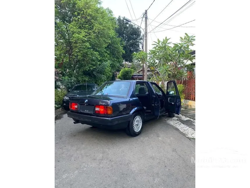 1989 BMW 318i 1.8 Automatic Sedan