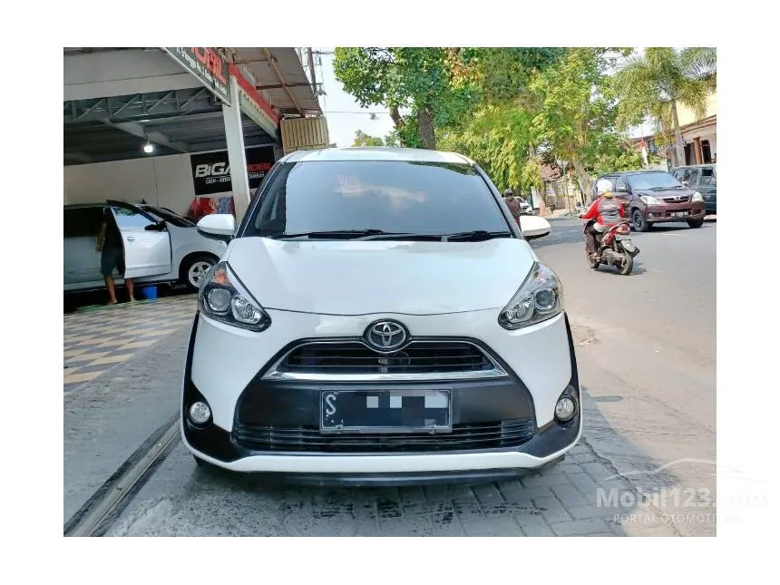 Jual Mobil Toyota Sienta 2018 G 1.5 di Jawa Timur Manual MPV Putih Rp 171.000.000