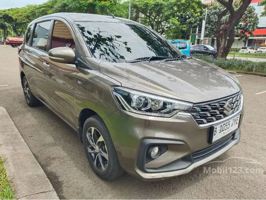 Jual Mobil Suzuki Ertiga 2022 Hybrid GX 1.5 di Jawa Barat Automatic MPV Abu