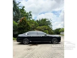 2023 BMW 735i 3.0 M Sport Sedan