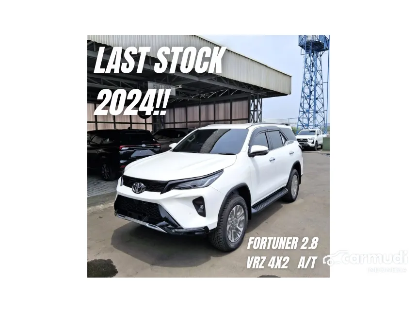 Jual Mobil Toyota Fortuner 2024 VRZ 4X2 2.8 di Kalimantan Timur Automatic SUV Putih Rp 596.800.000