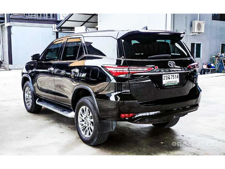 2021 Toyota Fortuner V SUV