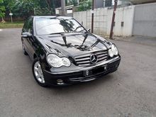 2005 Mercedes-Benz C240 2.6 Elegance Sunroof Sedan