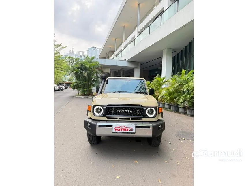 2025 Toyota Land Cruiser 70 LX SUV