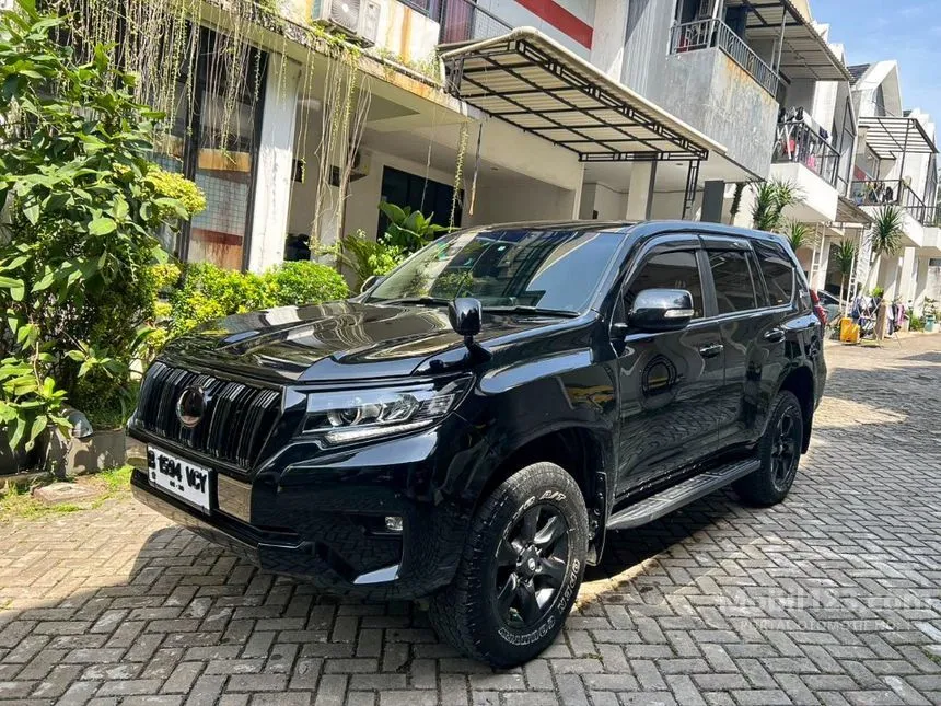 2011 Toyota Land Cruiser Prado TX SUV