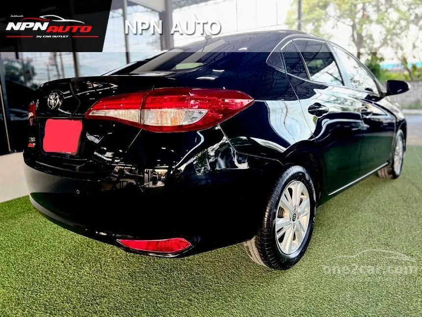 2018 Toyota Yaris Ativ E Sedan