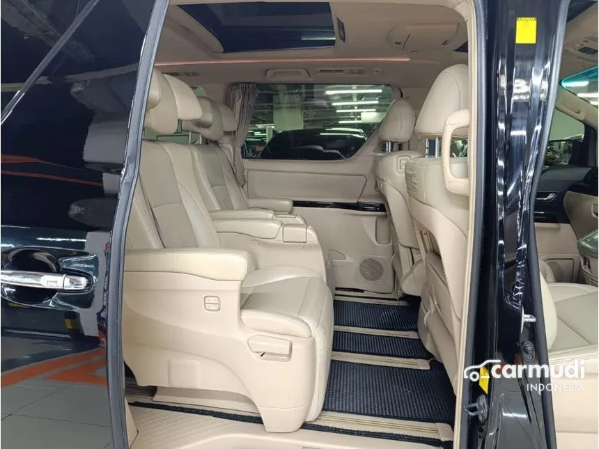 2012 Toyota Alphard G MPV