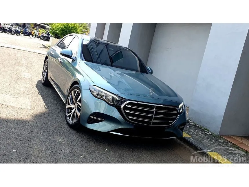 2024 Mercedes-Benz E200 Exclusive Line Sedan