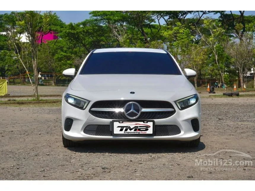 2019 Mercedes-Benz A200 progressive line Sedan
