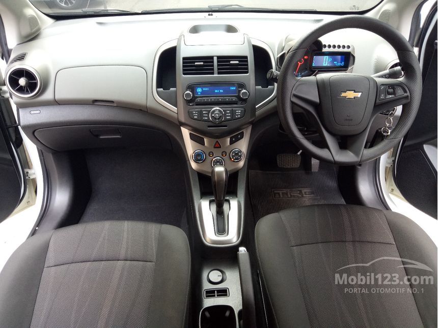 Jual Mobil  Chevrolet  Aveo  2014 LT  1 4 di DKI Jakarta 